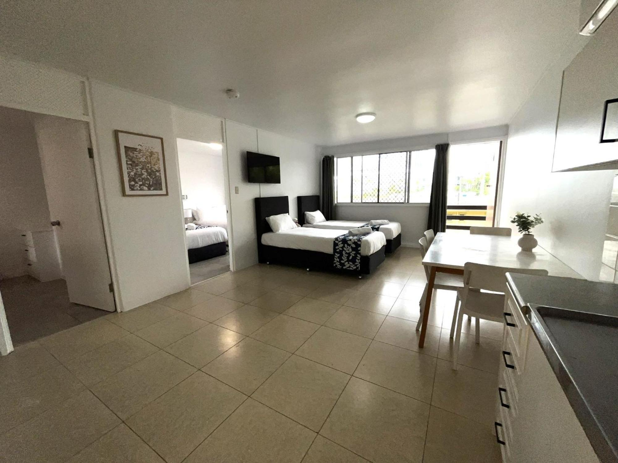 Browns Broadbeach Gold Coast Exterior foto