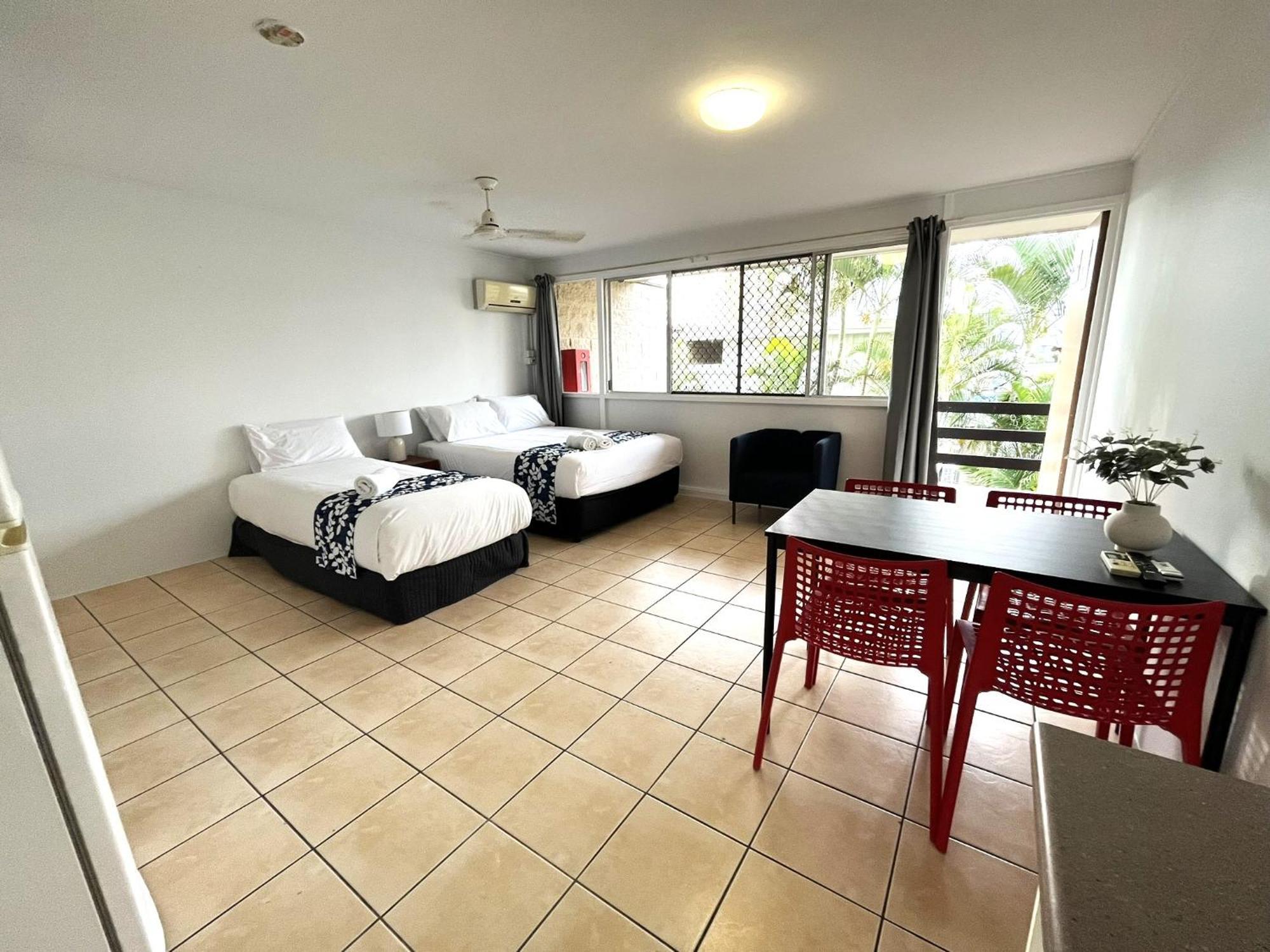 Browns Broadbeach Gold Coast Exterior foto