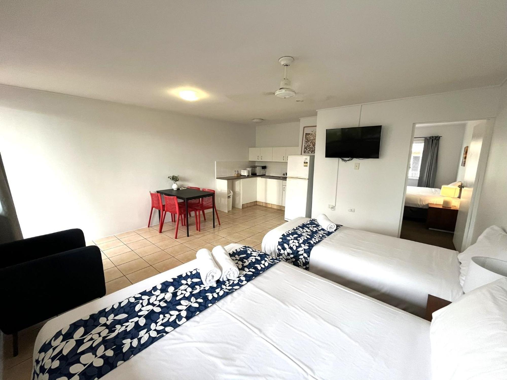 Browns Broadbeach Gold Coast Exterior foto
